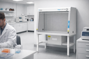 Horizontal vs. Vertical Laminar Flow Hoods: The Complete Guide