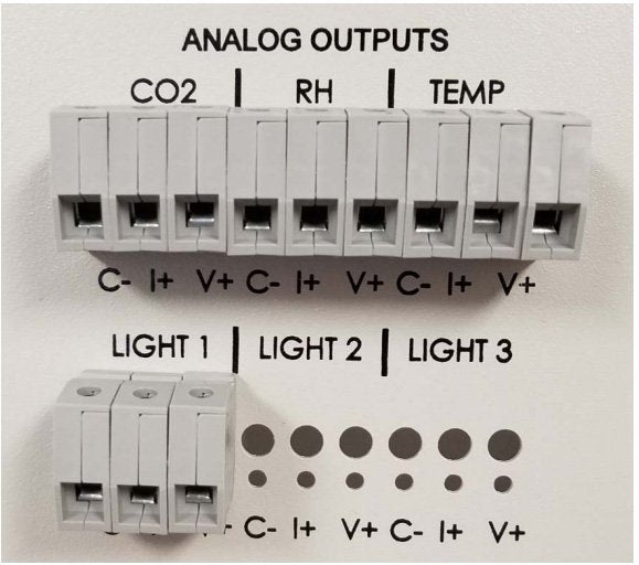 Caron - OUTP304 - Universal Analog Output, Four Connections