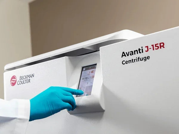 Beckman Coulter - C19398 - Avanti J-15R Centrifuge, IVD-Swinging Bucket Package